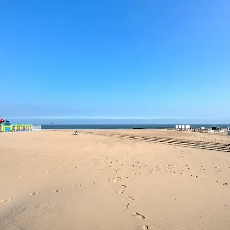 Res. Golf Zoute 아파트